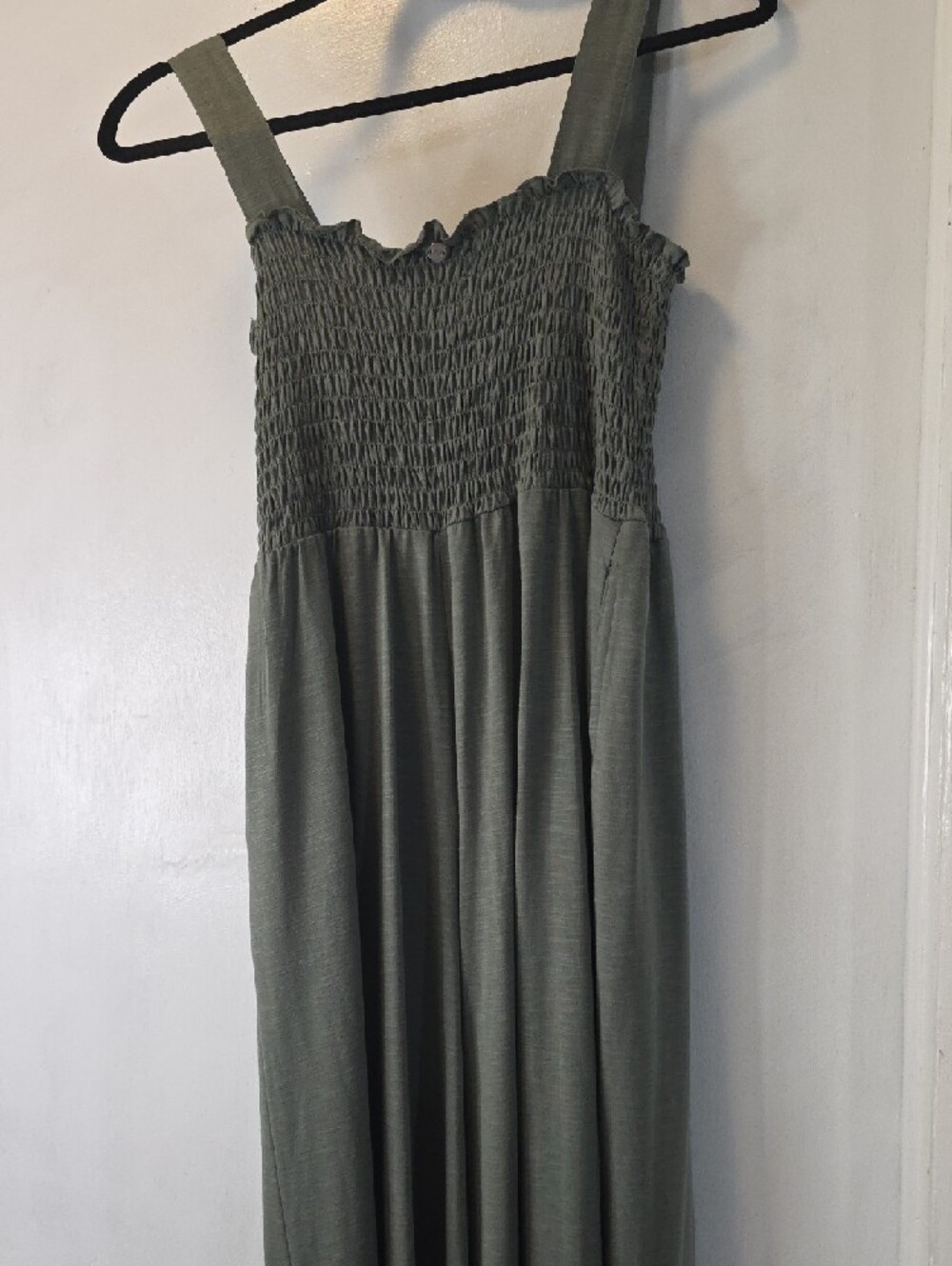 Roxy Jumpsuit With Pockets in Sage Green, Size Large - Picture 5 of 6